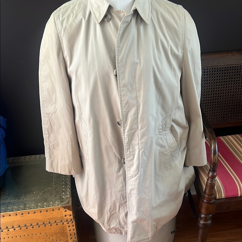 London Fog Trench Coat Shell Size 40 Short Mens Beige